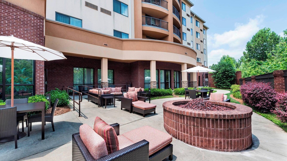 Buford Hotel | Courtyard by Marriott Atlanta Buford Mall of Georgia