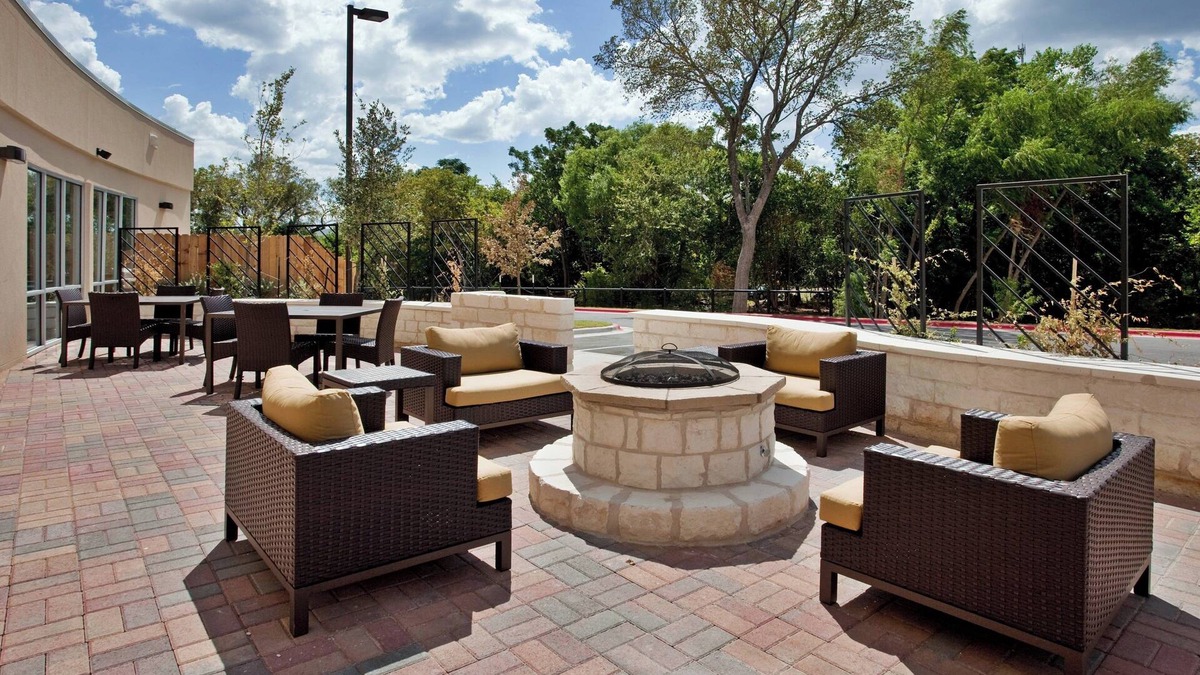 McNeil Hotel | Courtyard by Marriott Austin Parmer/Tech Ridge