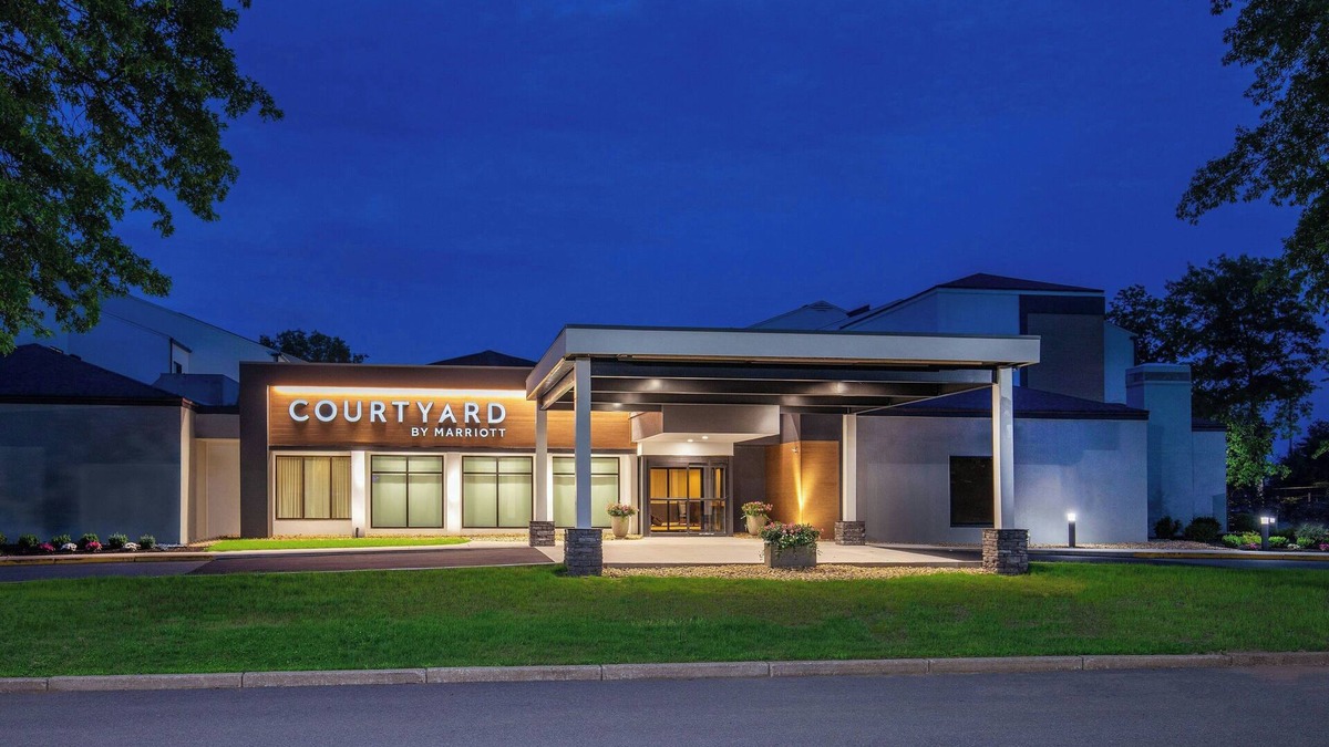 Andover Hotel | Courtyard by Marriott Boston Andover