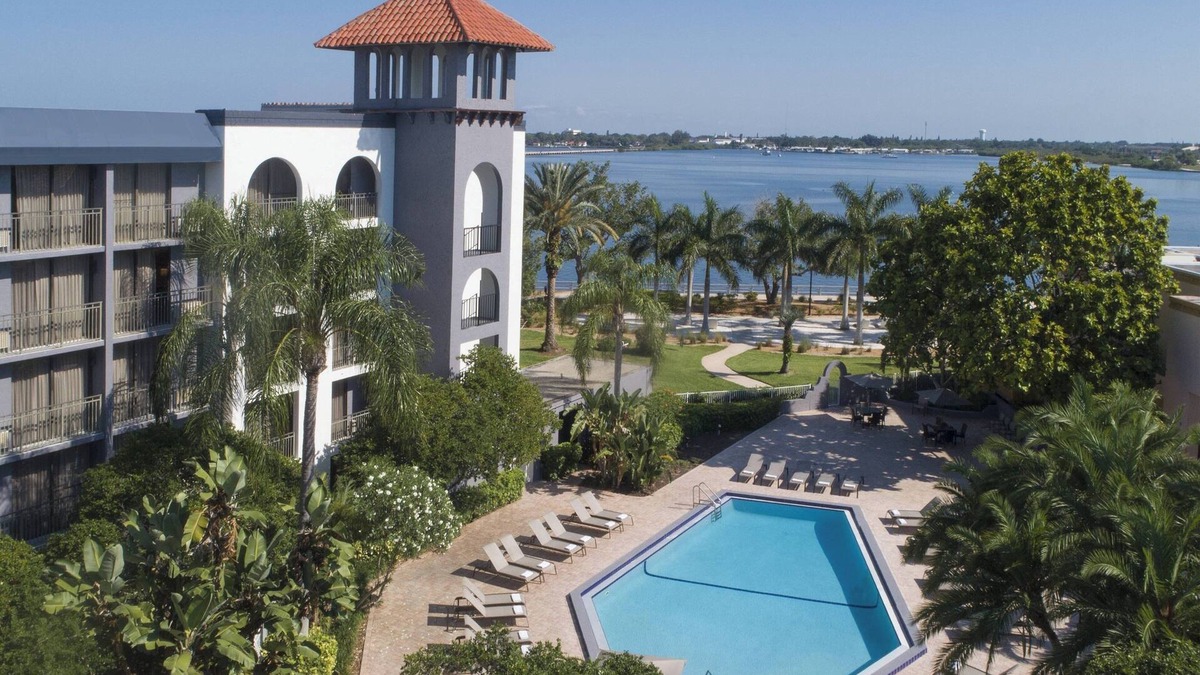 Bradenton Hotel | Courtyard by Marriott Bradenton Sarasota Riverfront