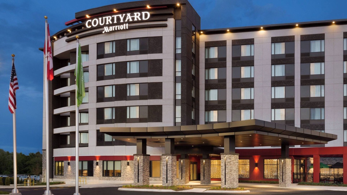 Meadowvale Village Hotel | Courtyard by Marriott Toronto Mississauga/West