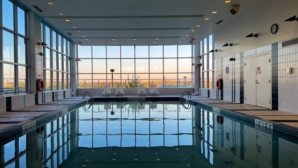 Calgary Hotel | Courtyard by Marriott Calgary Airport