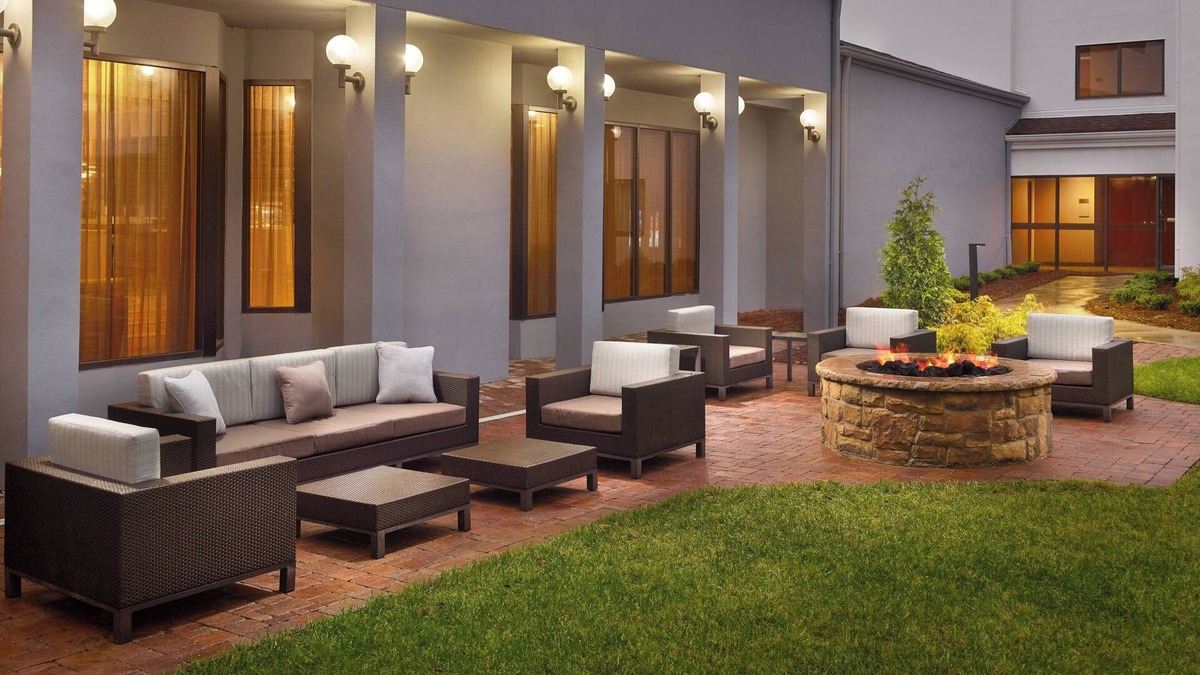 SouthPark Hotel | Courtyard by Marriott Charlotte Southpark