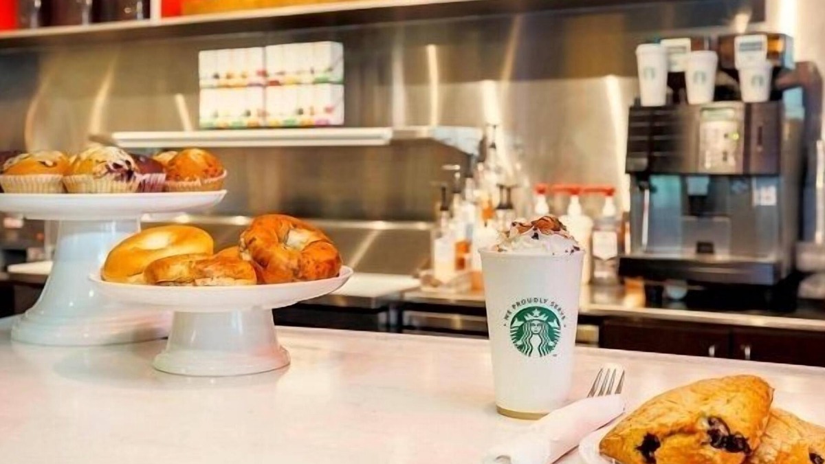 Concord Hotel | Courtyard by Marriott Concord