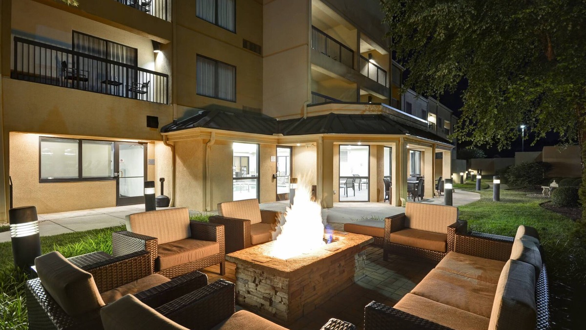 Dalton Hotel | Courtyard by Marriott Dalton