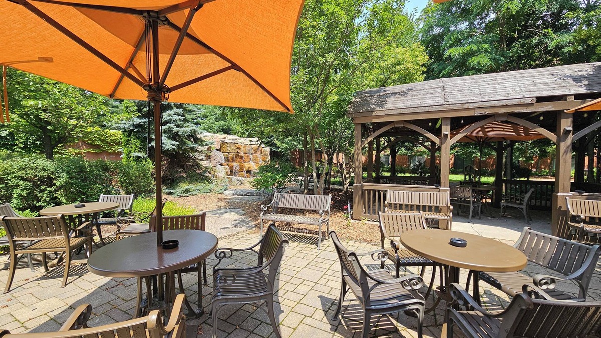 Hamilton Hotel | Courtyard by Marriott Hamilton