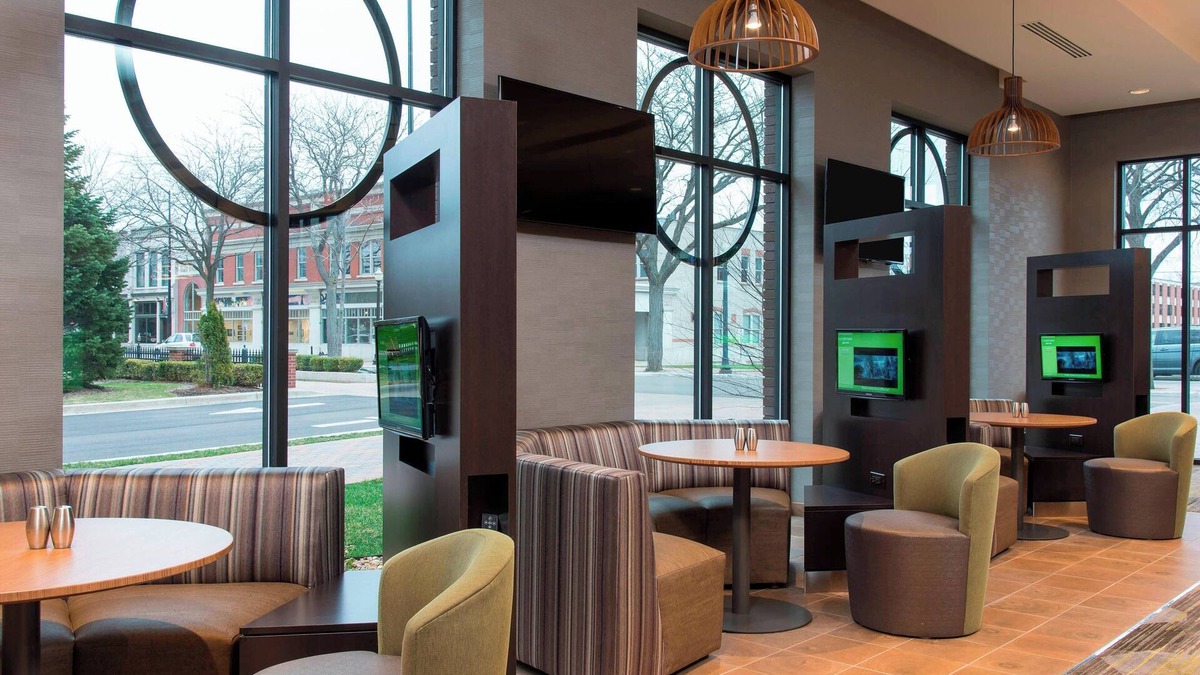 Holland Hotel | Courtyard by Marriott Holland Downtown