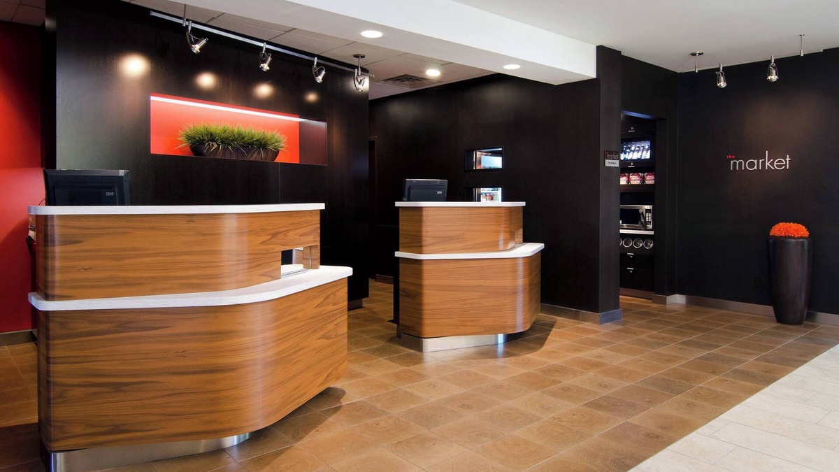 Huntsville Hotel | Courtyard by Marriott Huntsville University Drive
