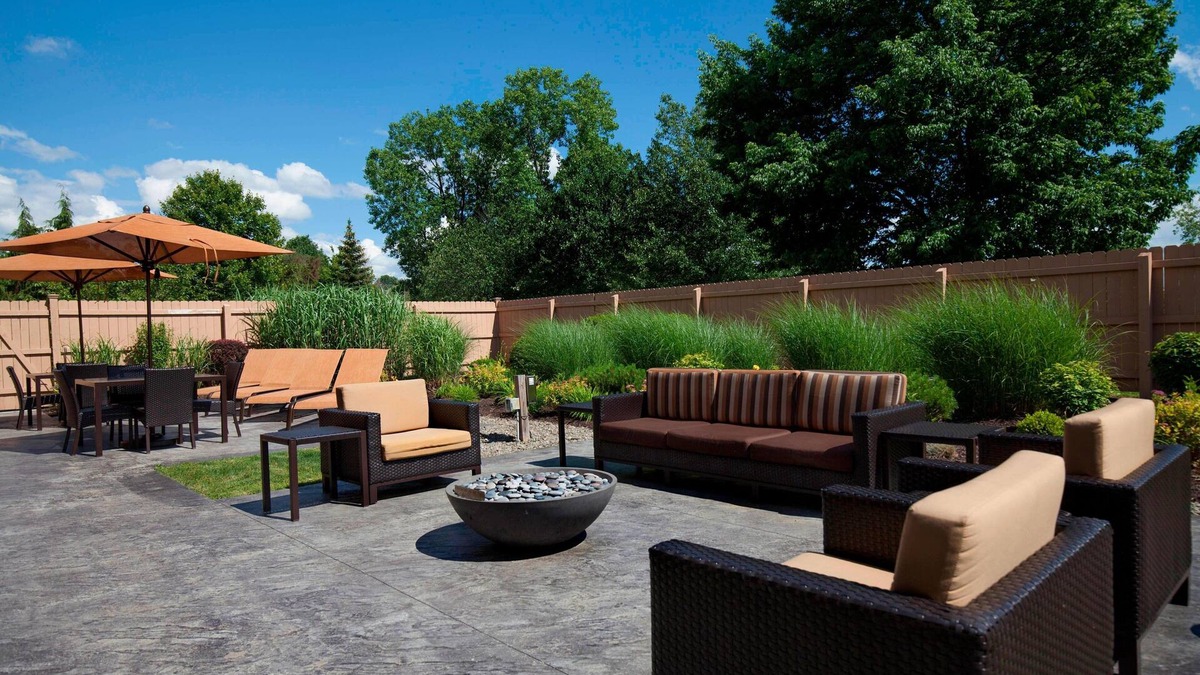 Ithaca Hotel | Courtyard by Marriott Ithaca Airport/University
