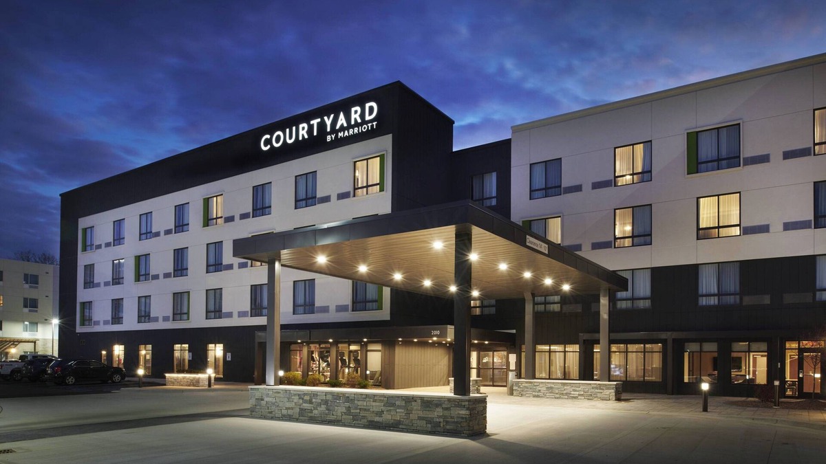 Jackson Hotel | Courtyard by Marriott Jackson