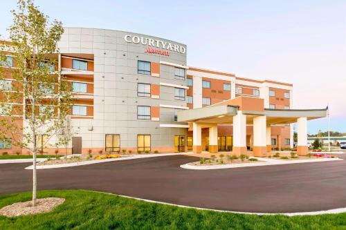 Portage Hotel | Courtyard by Marriott Kalamazoo Portage