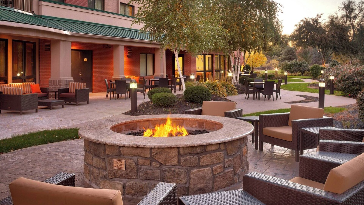 Shawnee Hotel | Courtyard by Marriott Kansas City Shawnee