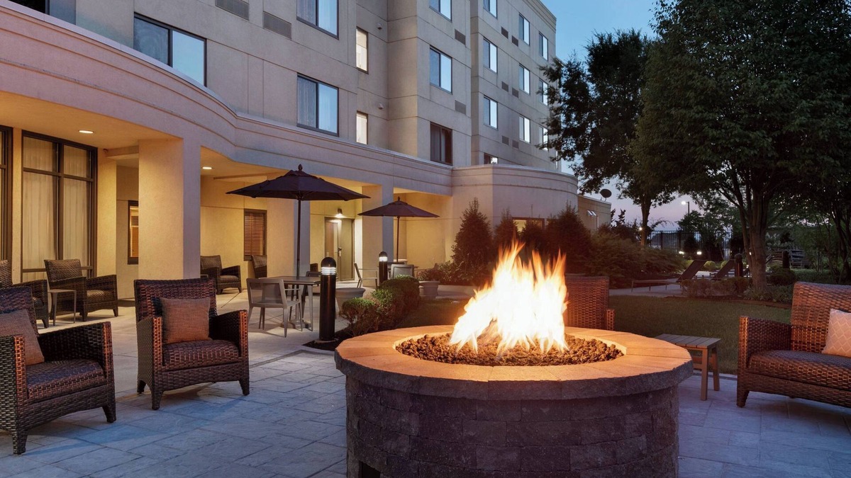 Witmer Hotel | Courtyard by Marriott Lancaster