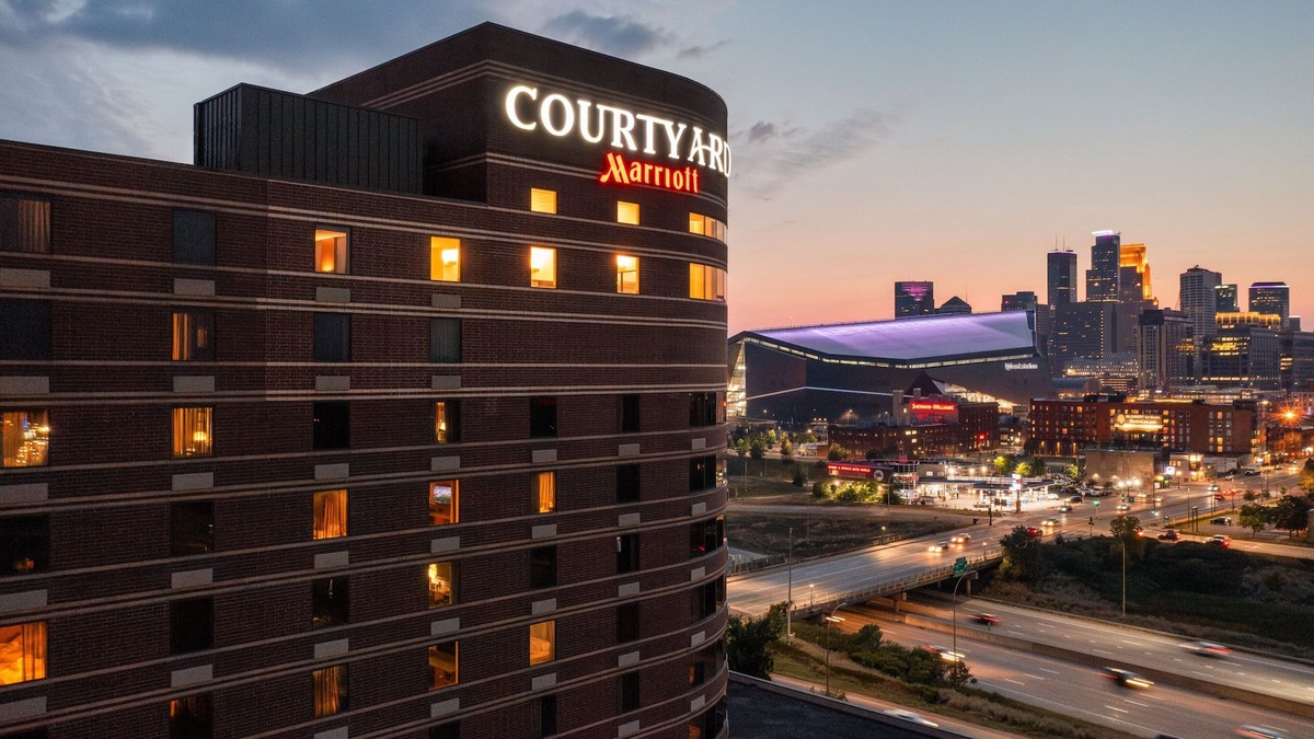 Downtown Minneapolis Hotel | Courtyard by Marriott Minneapolis Downtown