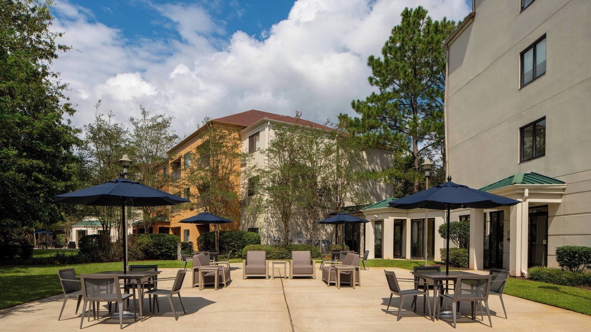 Covington Hotel | Courtyard by Marriott New Orleans Covington/Mandeville