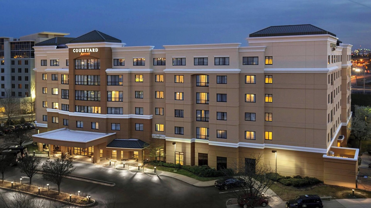 Elizabeth Hotel | Courtyard by Marriott Newark Elizabeth