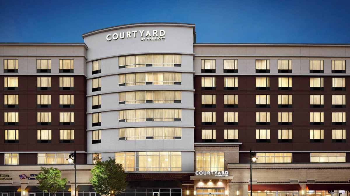 Downtown Newark Hotel | Courtyard by Marriott Newark Downtown