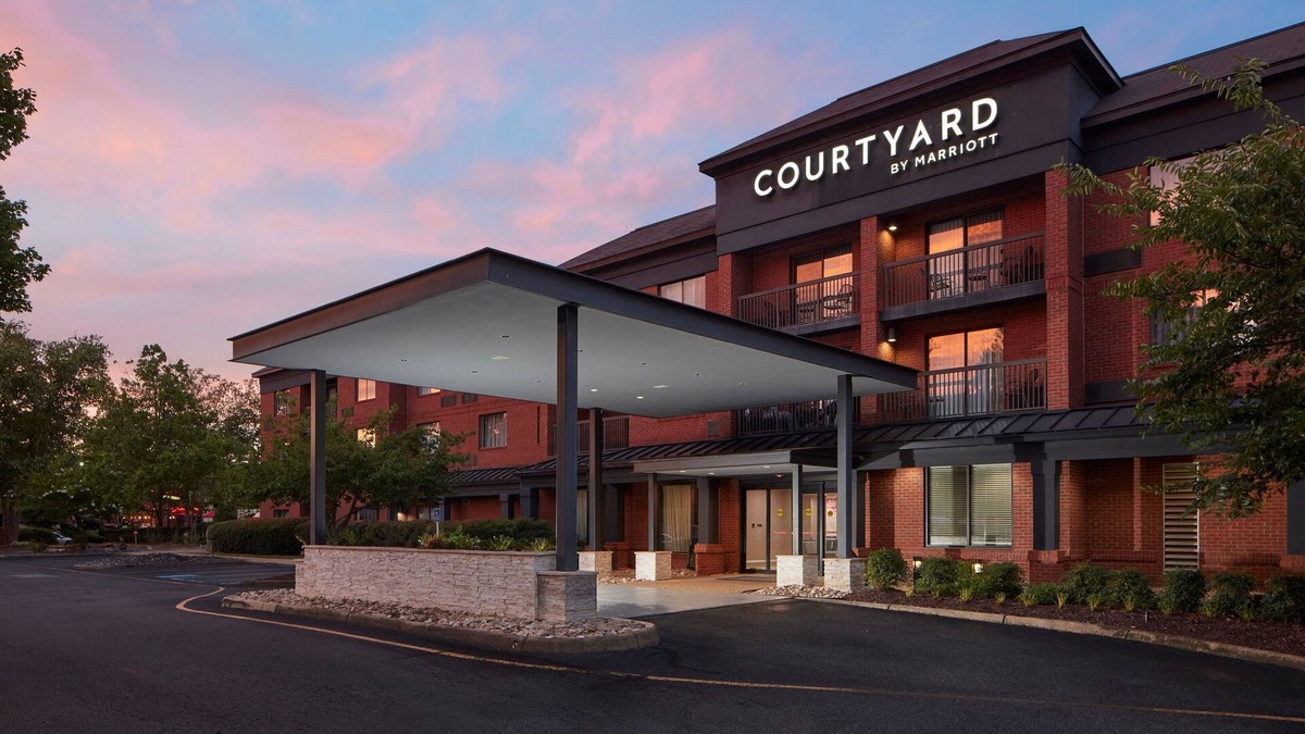 Newport News Hotel | Courtyard by Marriott Newport News Yorktown