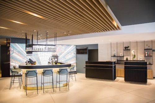 Arcueil Hotel | Courtyard by Marriott Paris Arcueil