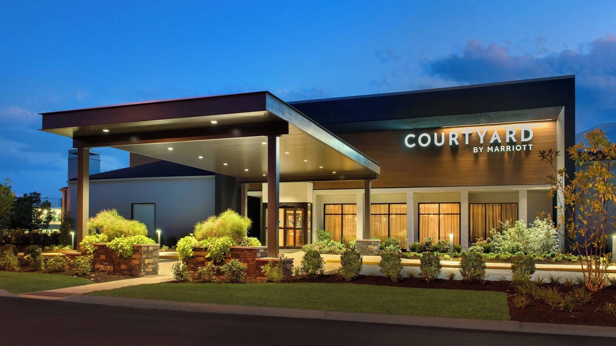 Wayne Hotel | Courtyard by Marriott Philadelphia Devon/Villanova