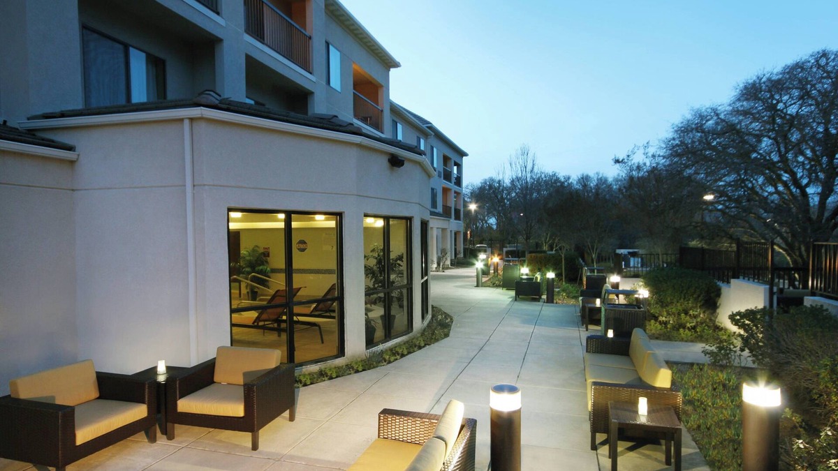 East Roseville Parkway Hotel | Courtyard by Marriott Roseville