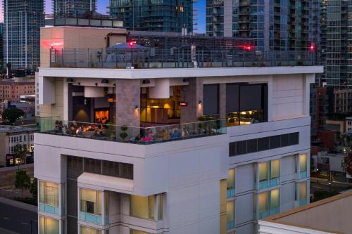 East Village Hotel | Courtyard by Marriott San Diego Gaslamp/Convention Center