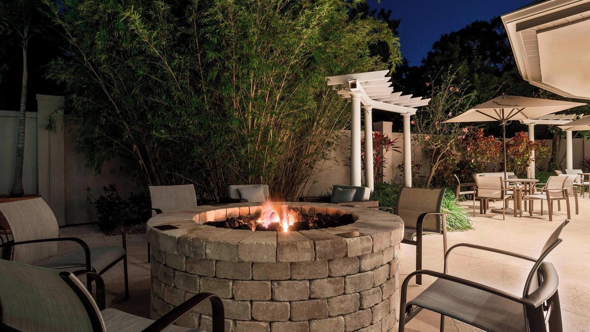 Bayou Oaks Hotel | Courtyard by Marriott Sarasota Bradenton Airport
