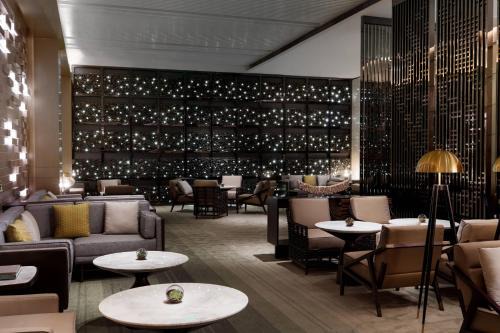 Shunde Hotel | Courtyard by Marriott Shunde Longjiang, Near Furniture Fair