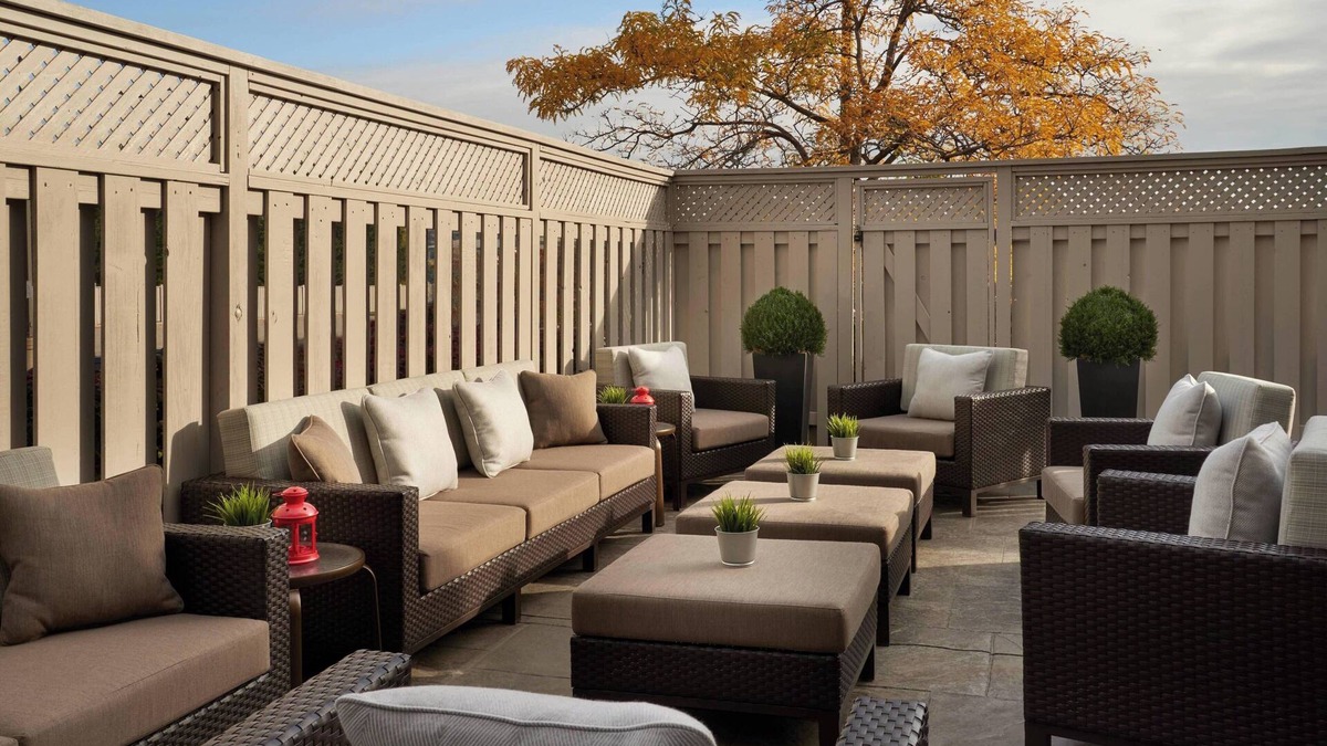 Northeast Mississauga Hotel | Courtyard by Marriott Toronto Airport