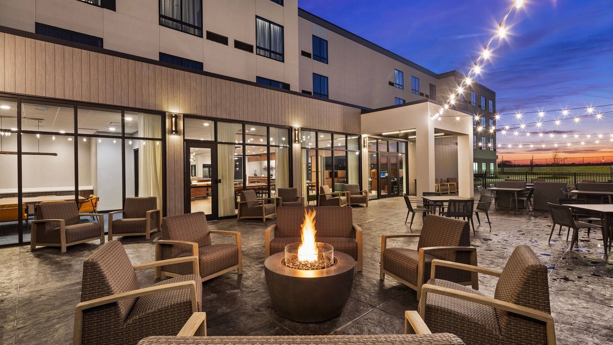 Bettendorf Hotel | Courtyard by Marriott Bettendorf