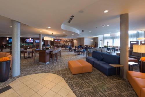 North Canton Hotel | Courtyard by Marriott Canton