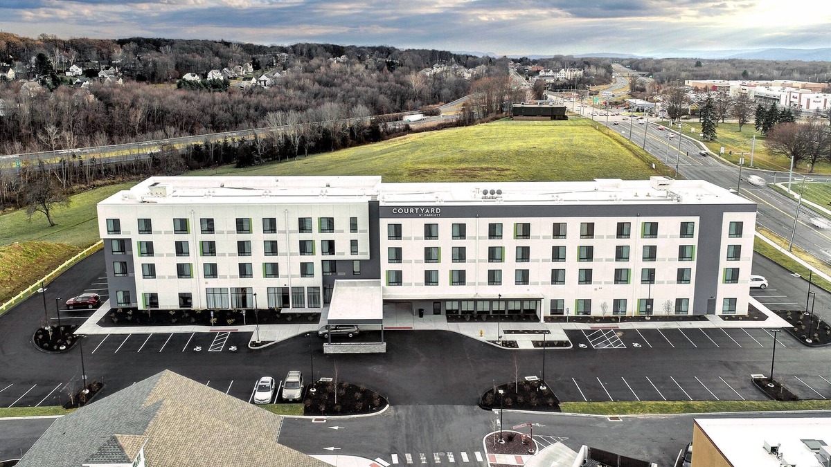 Southington Hotel | Courtyard by Marriott Southington