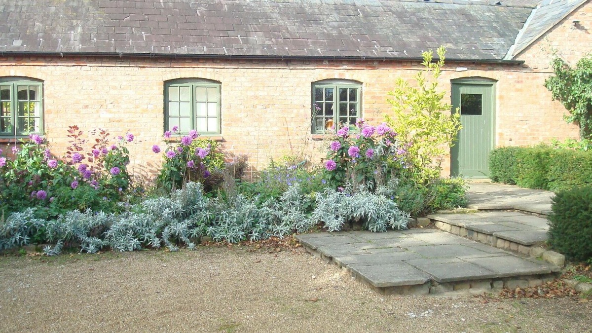 Malpas Cottage | Courtyard Cottage In Beautiful Rural Location(Offers Available)