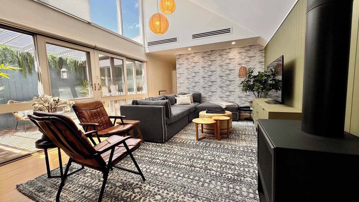 Port Adelaide House | Courtyard Home In Historic Pt Adelaide Near Beach
