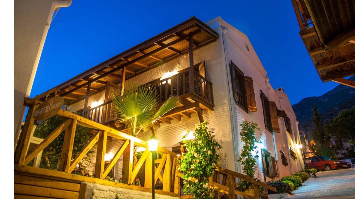 Kalkan Bed & Breakfast | Courtyard Hotel Kalkan