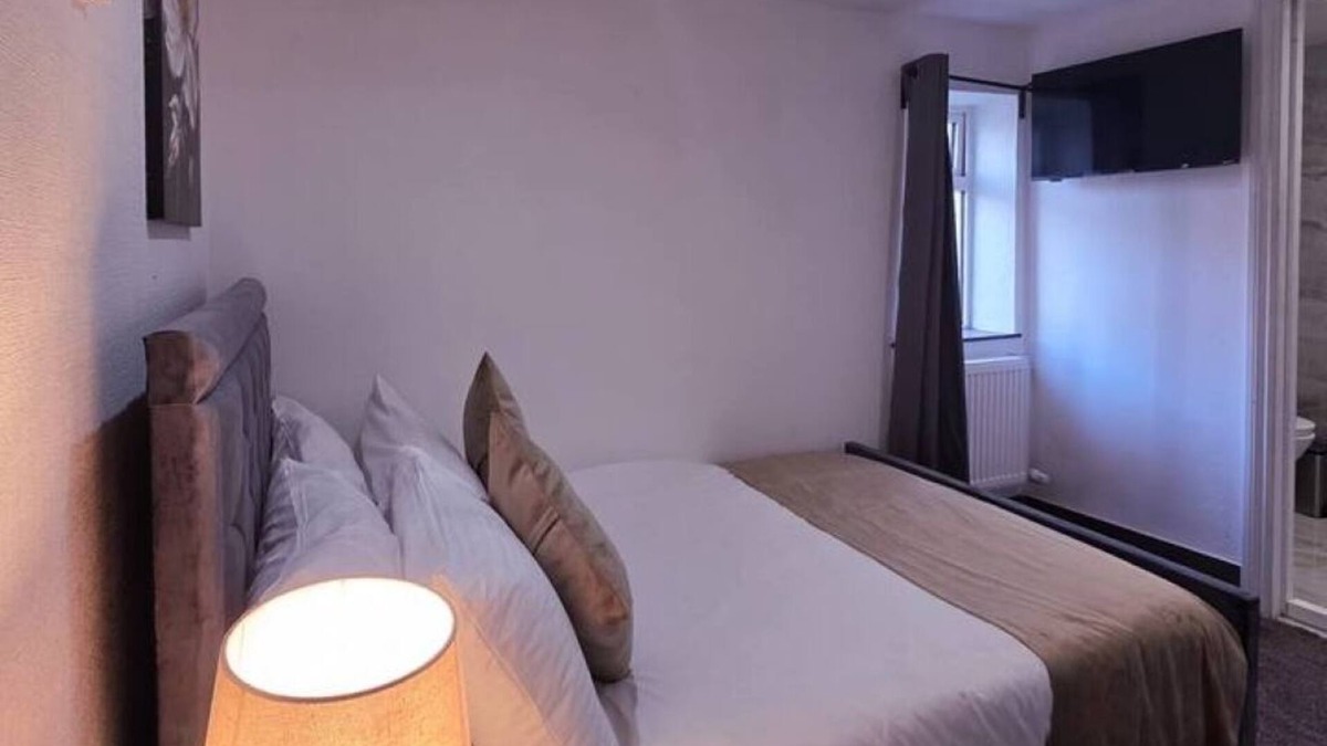 Stotfold Bed & Breakfast | Courtyard Lodge - Room 10