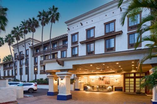 Old Town Hotel | Courtyard San Diego Old Town