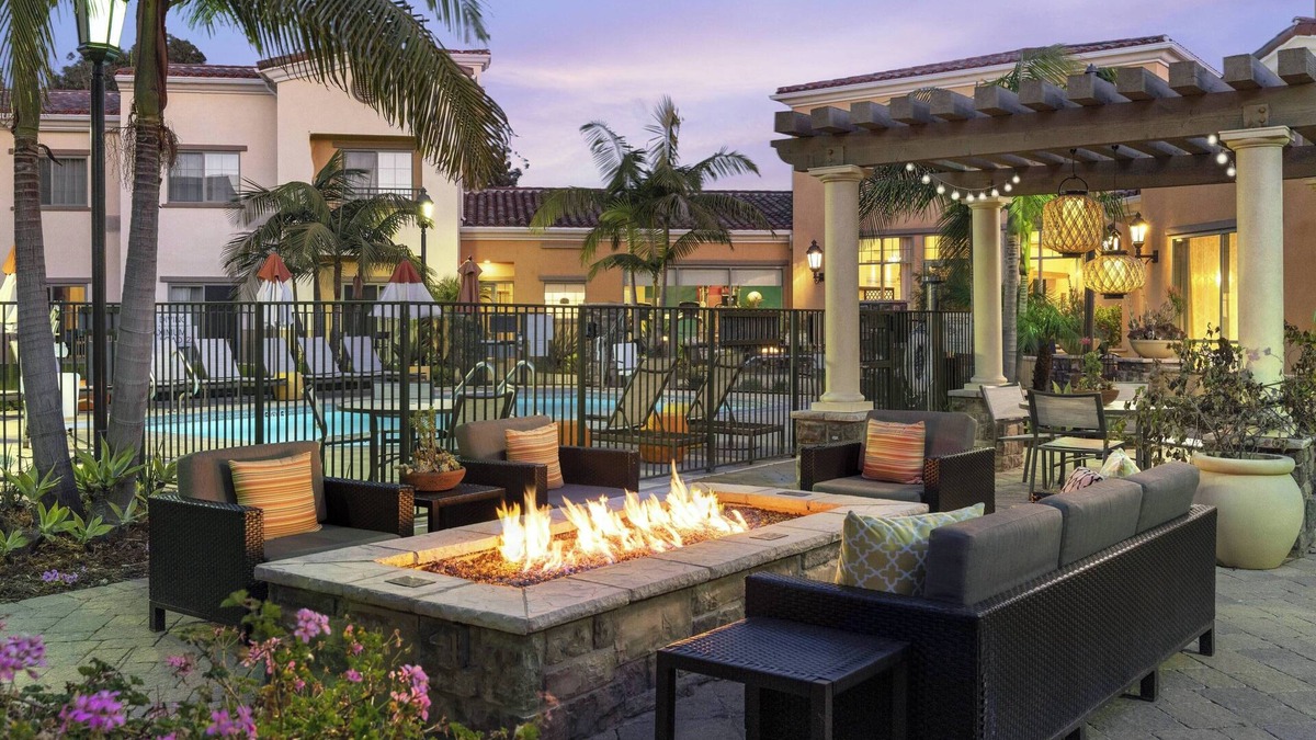 Goleta Hotel | Courtyard Santa Barbara Goleta