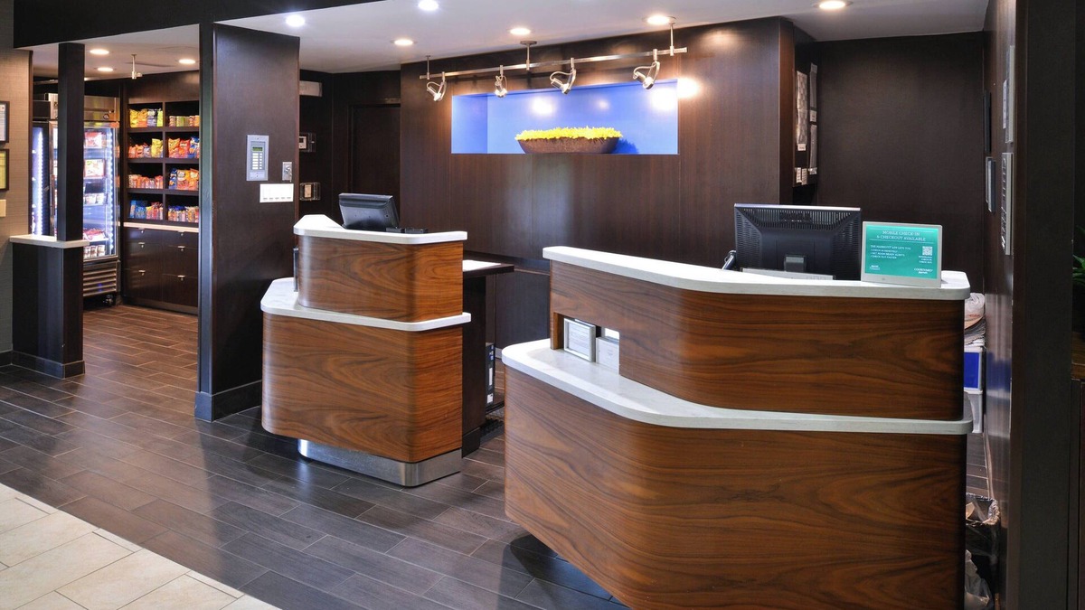 Suwanee Hotel | Courtyard Suwanee by Marriott