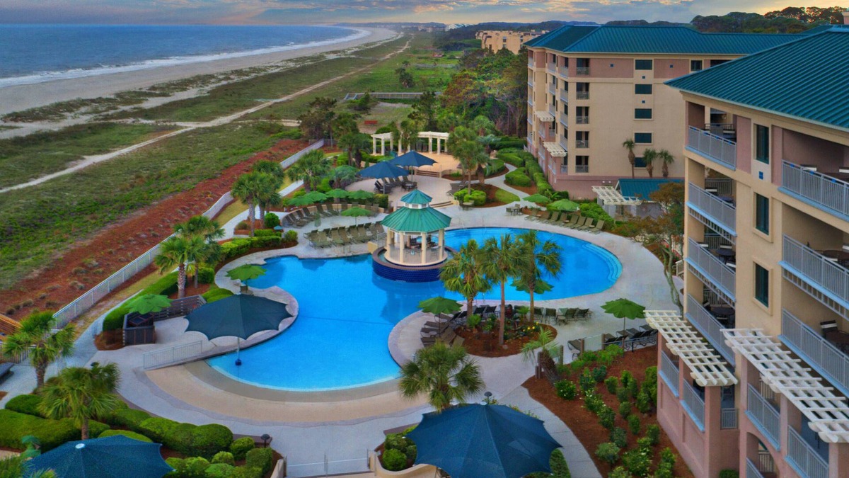 Palmetto Dunes Resort | Courtyard View - 2 Bedroom - Marriott's Barony Beach Club - Full Resort Access