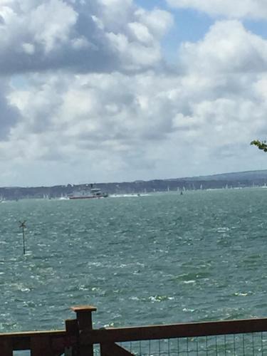 Warsash Bed & Breakfast | Cove Cott Guest Accommodation