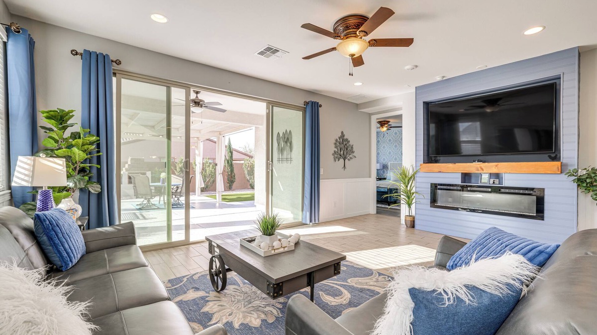 Casa Grande House | Covered Patio: Family-Friendly Home in Casa Grande