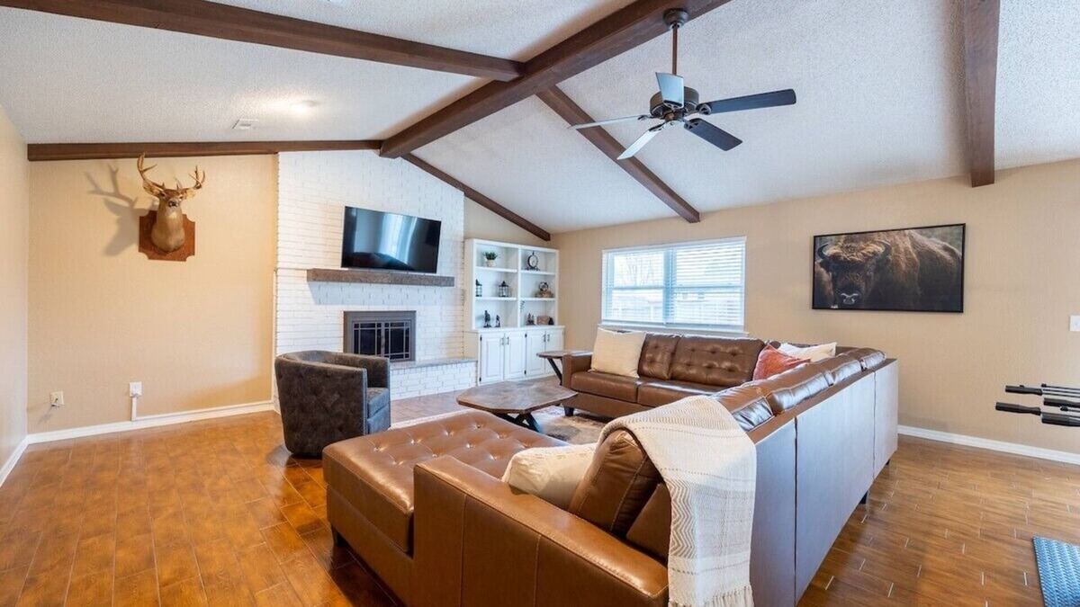 Springdale House | Cowboy Retreat: Experience the Wild West