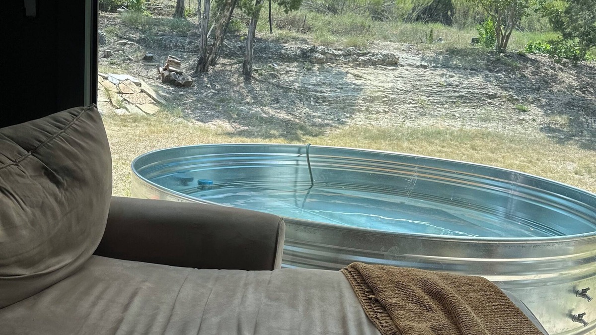 West Oak Hill House | Cowboy view with pool