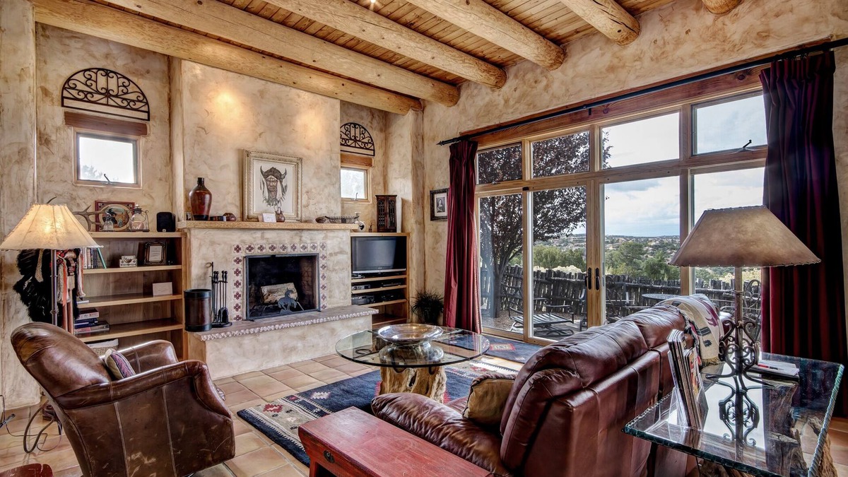 Tesuque House | Cowboy Villa | Scenic View, Pool + Hot Tub Access