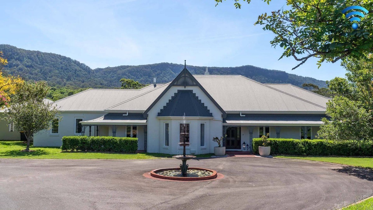Wongawilli House | Cowley House - Luxury oasis