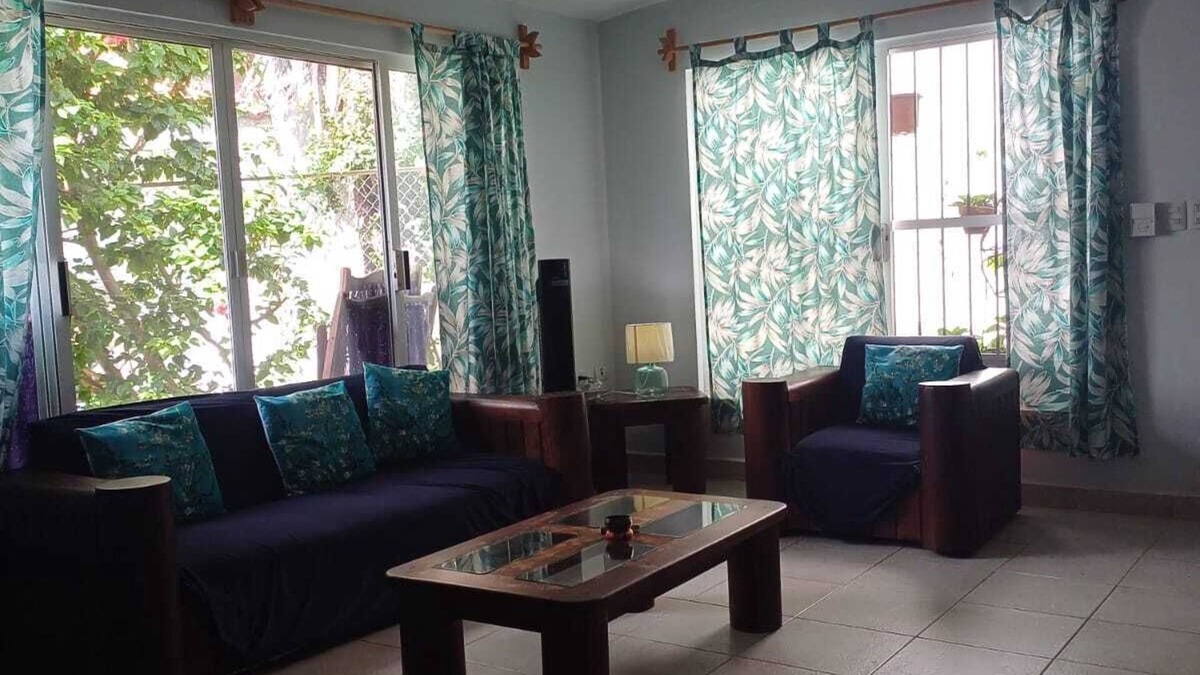 Colonia Independencia Apartment | Cozumel peaceful retreat, WIFI, pool TV, Kitchenet, walking distance to town.