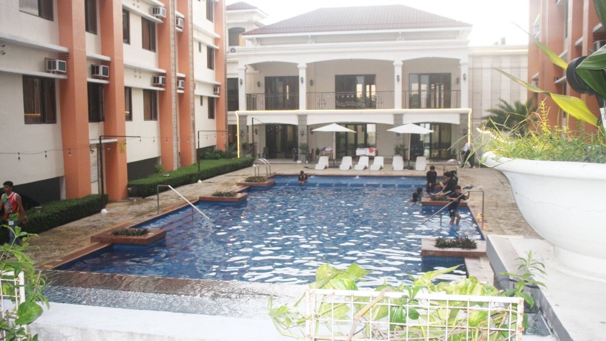 San Dionisio Apartment | Cozy 1 Bed Studio - Minutes to NAIA and MOA!