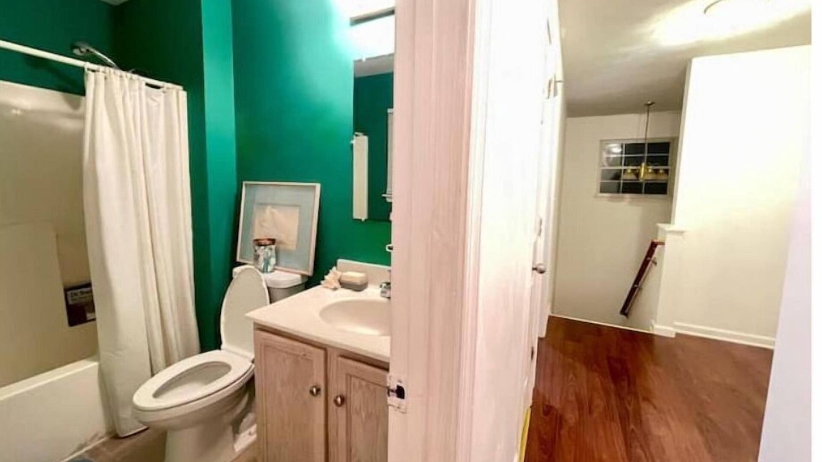 Cave Spring Apartment | Cozy 1 Bed w/ Fast Wifi & Free Parking