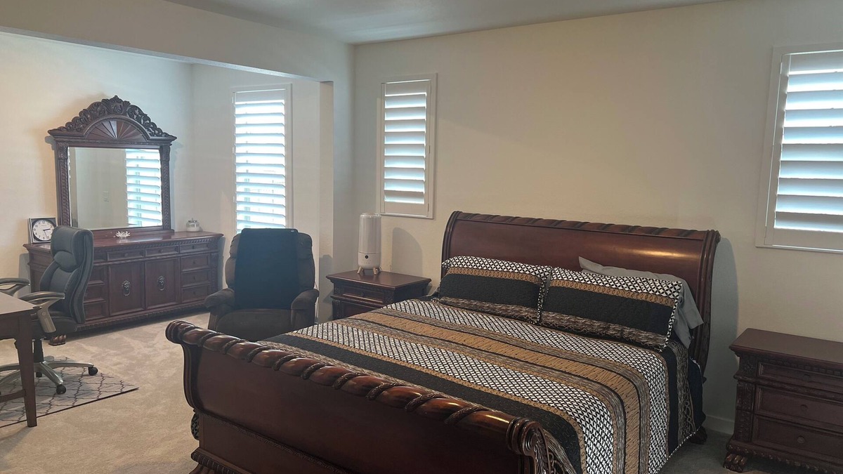 Lakewood House | Cozy 1-bedroom 1-bath Suite, with WiFi in charming Morrison near Red Rocks!